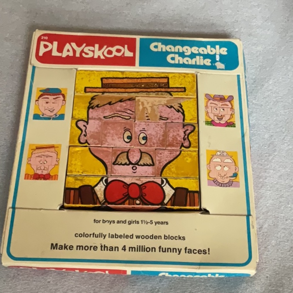 1979 MB playskool changeble Charlie